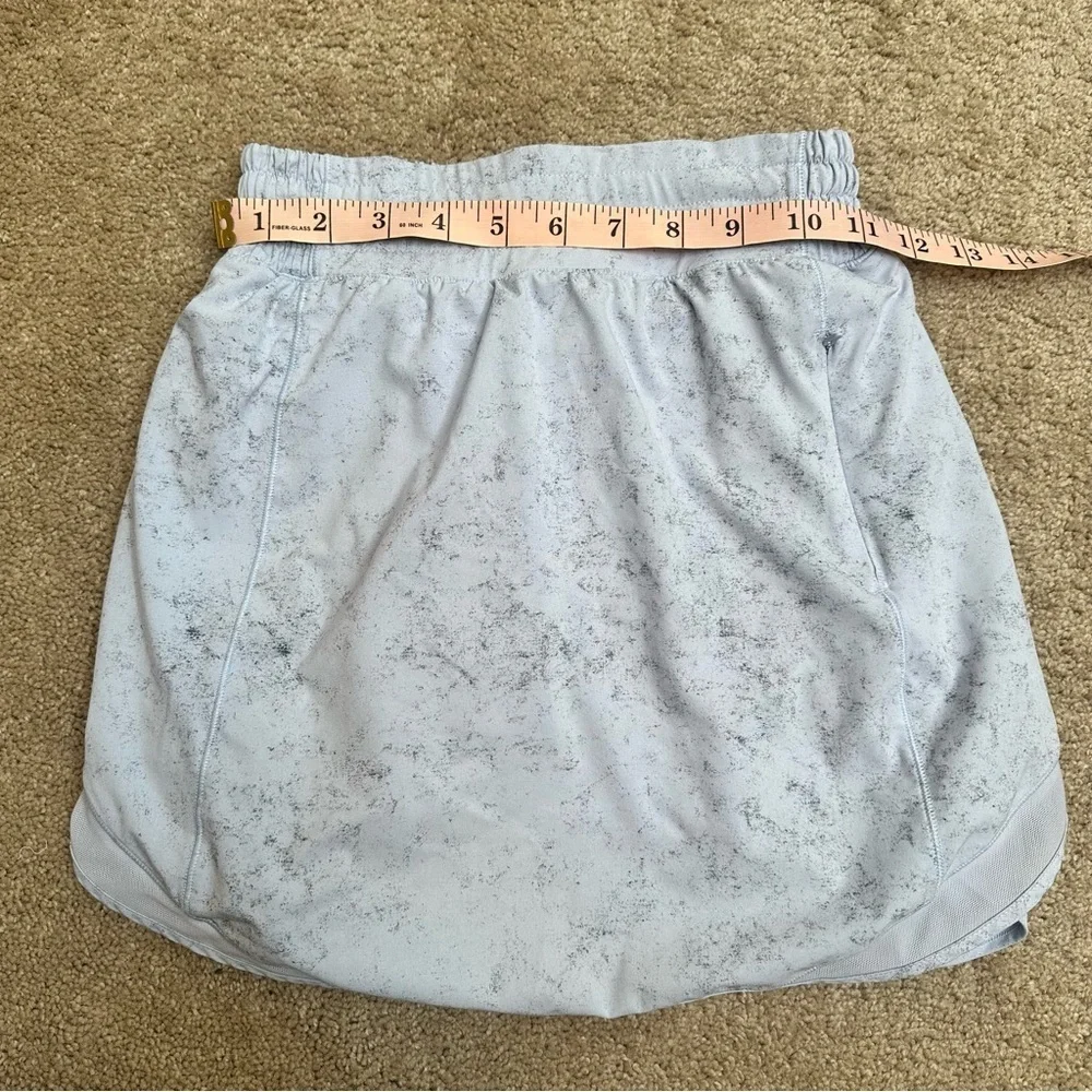 Lululemon Hotty Hot High Rise Skirt Skort Size 2 Light Blue Lycra Stretch EUC - Picture 9 of 10